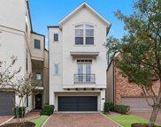 22 Wooded Park Place, The Woodlands image