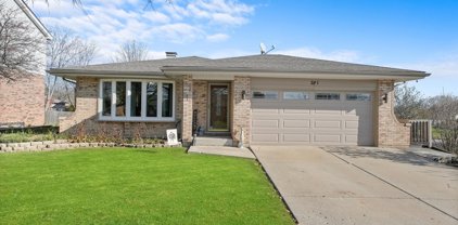 10S281 Wallace Drive, Downers Grove