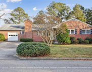 104 Charlton Drive, Hampton Langley image