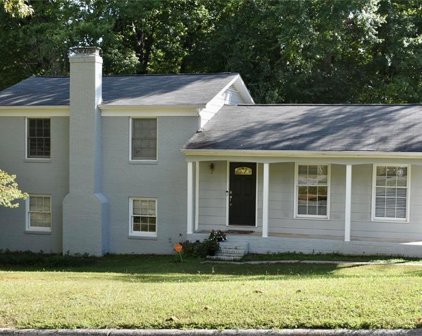 806 Chatfield Drive, Jamestown