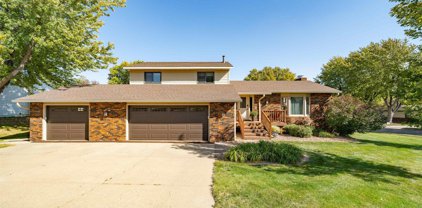 2004 S Valley View Rd, Sioux Falls