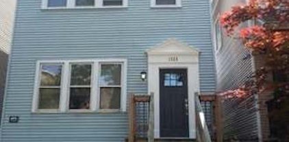 1325 W Barry Avenue, Chicago