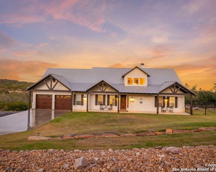474 Thoroughbred Ln, Spring Branch