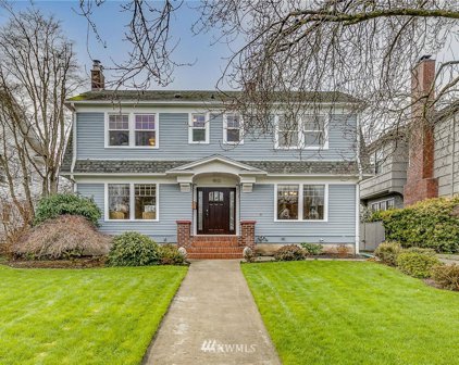 910 Hoyt Avenue, Everett