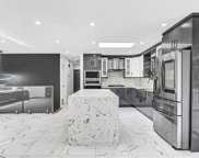 20431 40b Avenue, Langley image