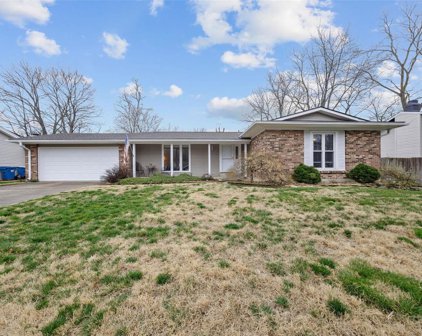 2900 Westminister  Drive, St Charles