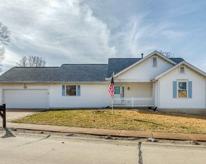 808 Crescent Oaks  Court, Valley Park