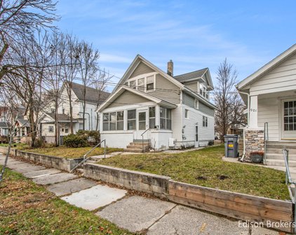 859 Oakhill Street SE, Grand Rapids