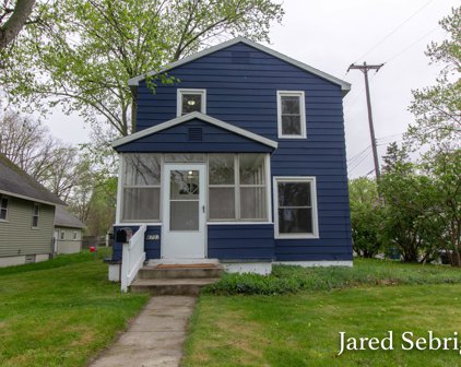 4703 Walton Avenue, Grand Rapids