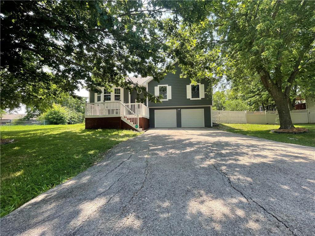 112 SE 611th Road, Warrensburg, 64093