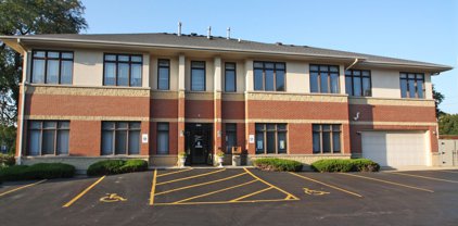5201 Walnut Avenue, Downers Grove