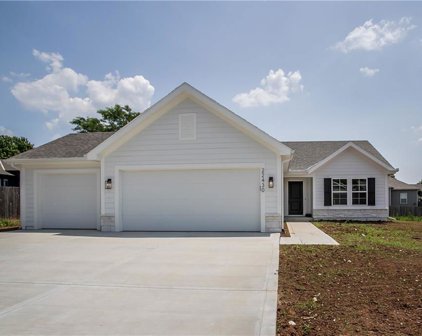 22430 S Jefferson Street, Spring Hill