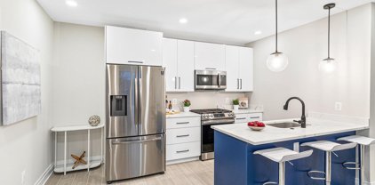 1102 Staples St Ne Unit #1, Washington