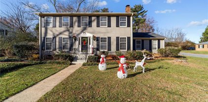 1907 Tennyson Drive, Greensboro