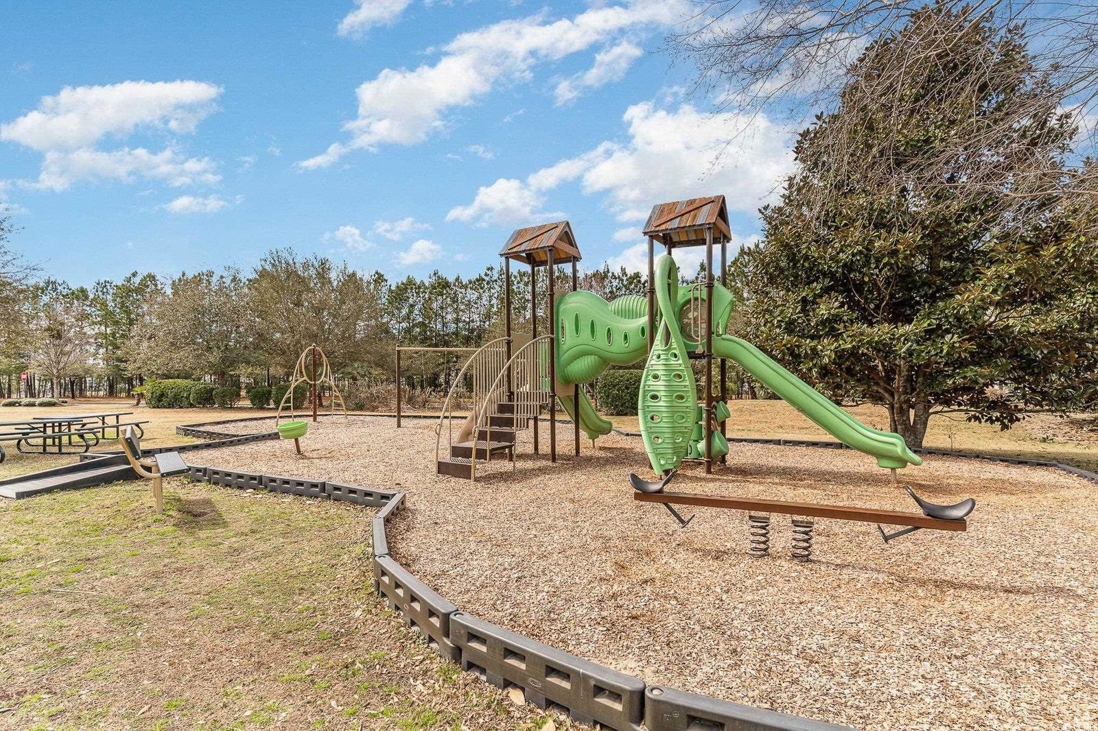 303 Willow Bay Dr., Murrells Inlet, 29576