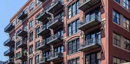 226 N Clinton Street Unit #324, Chicago