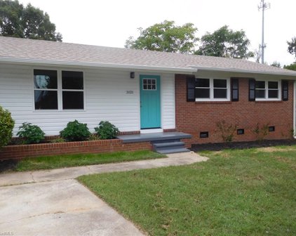 3121 Emerson Court, Winston Salem