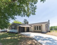 113 Ramblewood Pkwy, Mount Laurel image