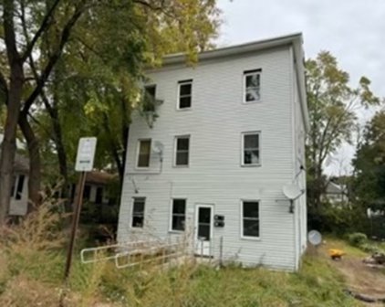 32 Westminister St, Pittsfield