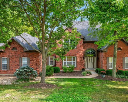 9800 Eagle Crest  Court, St Louis