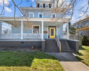 51 Linden Avenue, Hampton West image