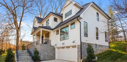 6649 Old Chesterbrook   Road, Mclean