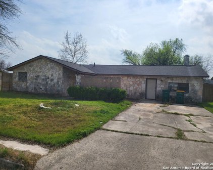 707 Willow Dr, Converse