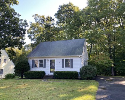 19 Dana Hill, Belchertown