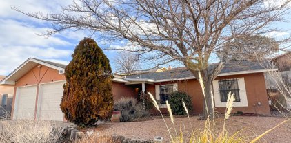 916 Turner Drive NE, Albuquerque