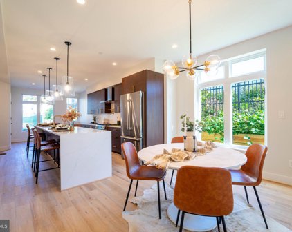 751 NW Columbia  Nw Road Unit #1, Washington