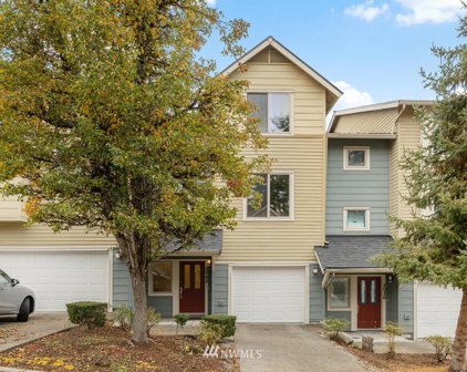 2042 NW Boulder Way Drive, Issaquah