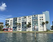 644 Island Way Unit 104, Clearwater image