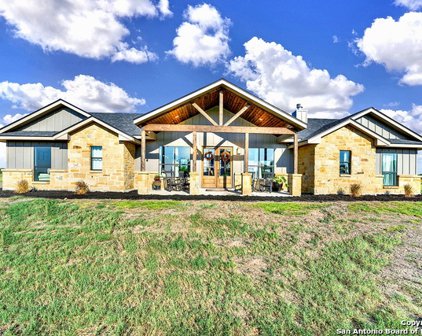 604 County Road 119, Floresville