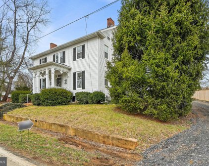 8821 Clemsonville Rd, Mount Airy