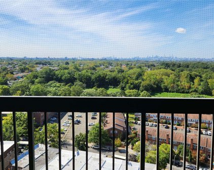 1 Bay Club Drive Unit #20 C, Bayside