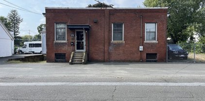 77 Meadow St, Holyoke