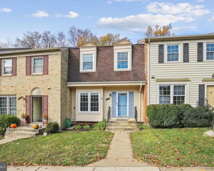 9944 Whitewater Dr, Burke