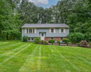 2 Whalen Rd, Hopkinton image