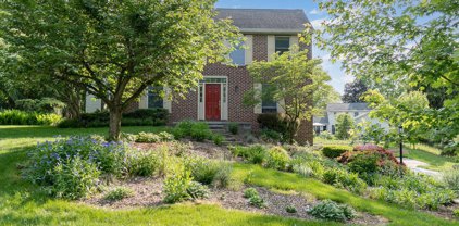 13 Field Stone Dr, Mechanicsburg