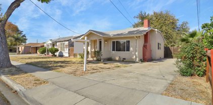 219 W Whittier Avenue, Tracy