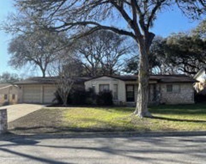 261 Sherri Dr, Universal City