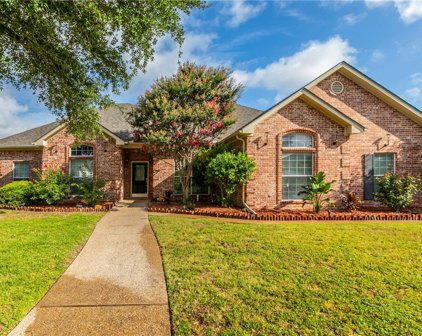 713 Oakmont  Drive, Hewitt