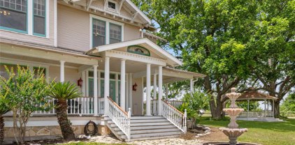 1305 Live Oak Lane, Brenham