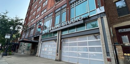 1515 N Wells Street Unit #P13, Chicago