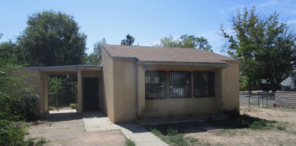 157 Sunset Place SW, Albuquerque