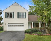 2220 Cedar Mill   Court, Vienna image