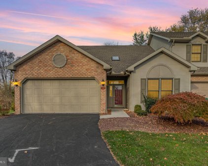 6433 Whisper Wood Ln, Harrisburg