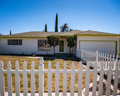 2146 S Yosemite Street, Stockton