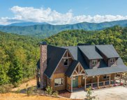 2832 Red Sky Dr Drive, Sevierville image