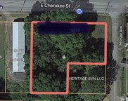 E cherokee, Chesnee image